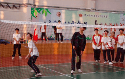 校级羽毛球比赛